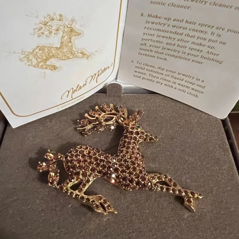 Nolan Miller Reindeer Brooch - Picture 4 of 6